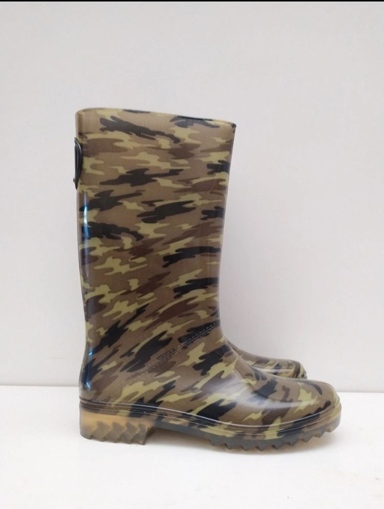 Stuart Weitzman Camouflage Rain Boots obraz 1