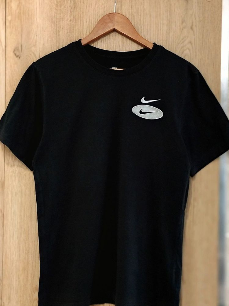 Nike Męska czarna koszulka Nike S klatka 100cm Nike Black T-Shirt product image