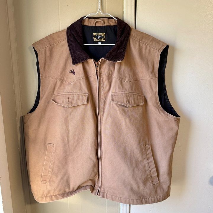 Wyoming Traders Sleeveless Vest image 1