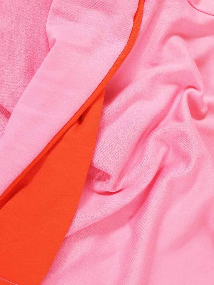 Bougie Crop Turtleneck Top, BCI Cotton, in Pink & Red imagen 2