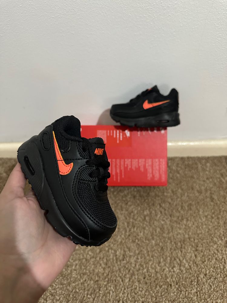 Nike Nike Toddler Black And Orange Sneakers UK4.5 product image