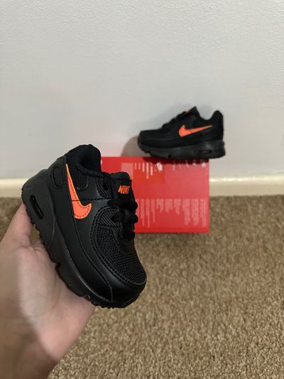 Nike Toddler Black And Orange Sneakers UK4.5