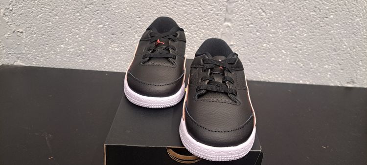 Jordan Flight Court (TD) UK 9.5 EUR 27 Black Pink Gaze White Brand New Full Box. image 2
