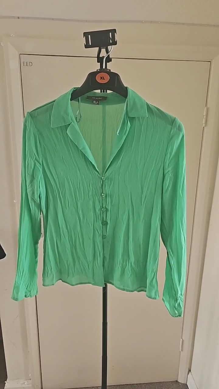 Primark Button-Down Shirt image 1