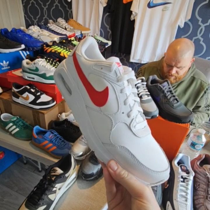 Other Air Max SC - white uni red
UK 9.5 product image