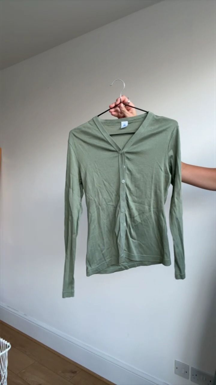 Other green cardigan size s-m  product image