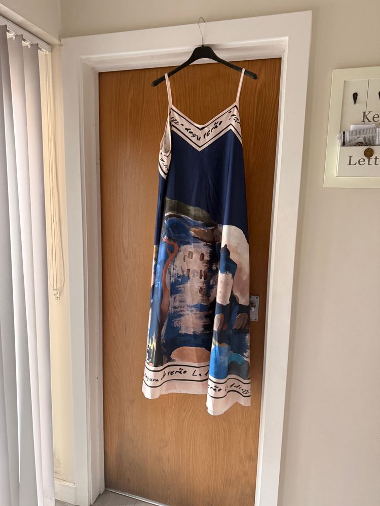 Navy print dress  imagen 1