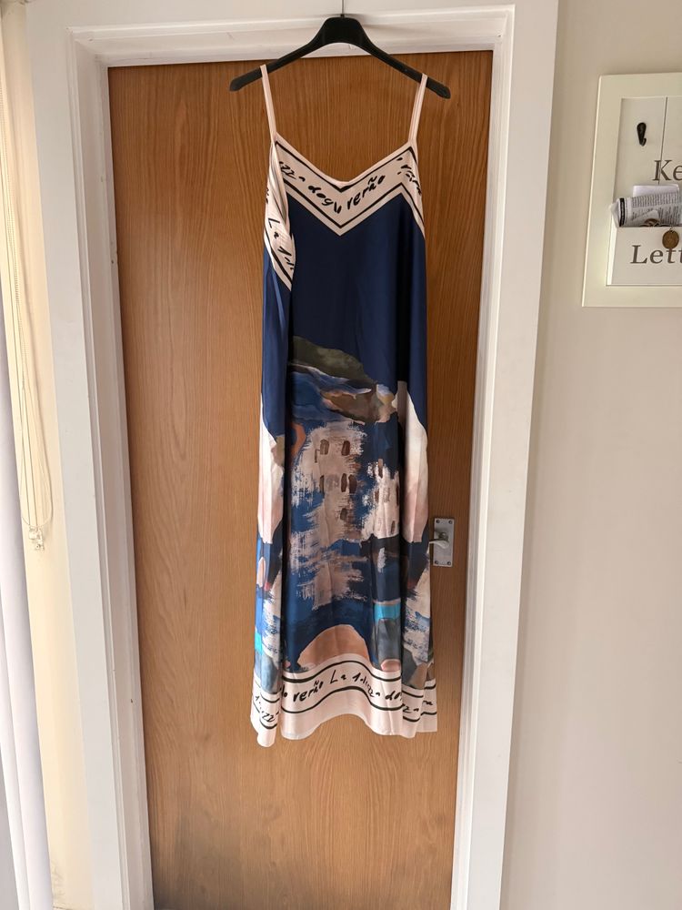 Immagine di Navy print dress  3