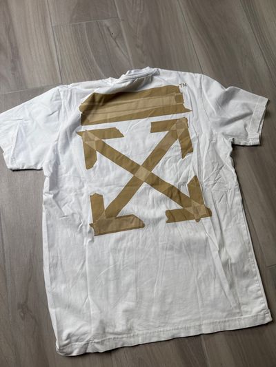 White T-Shirt With Brown Arrow Design