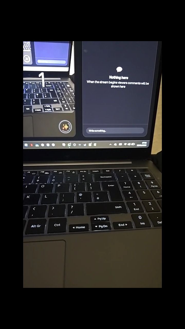 On Running card on screen product image