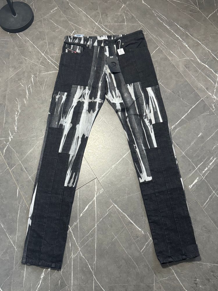 Diesel D-Kras Slim Fit Jeans Bleach Patchwork Black Size W32 L34 obraz 2
