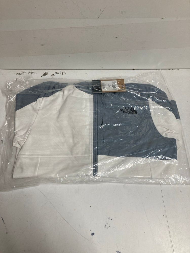 SW148 - Size: XXL - The North Face Ampere White/Grey Zipped Jacket