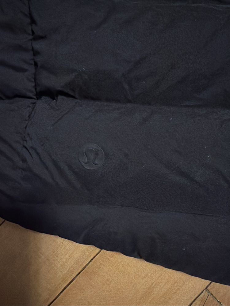 Lululemon Navigation Stretch Down Vest Black Men's Gillet Medium Excellent Cond image 4