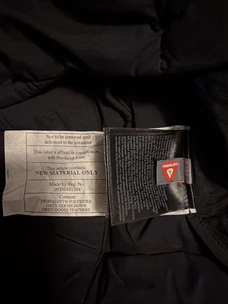 Lululemon Navigation Stretch Down Vest Black Men's Gillet Medium Excellent Cond image 5
