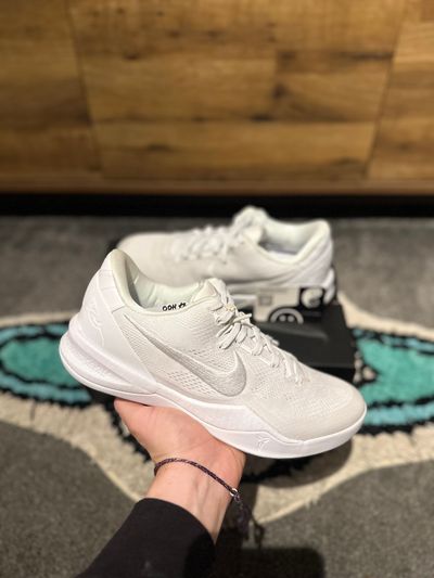 Nike Kobe 8 Protro “Halo” U.K. 8.5