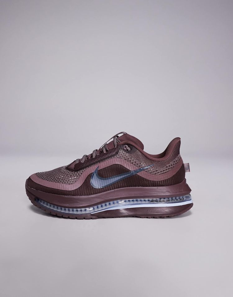 Nike Pegasus premium trainers 