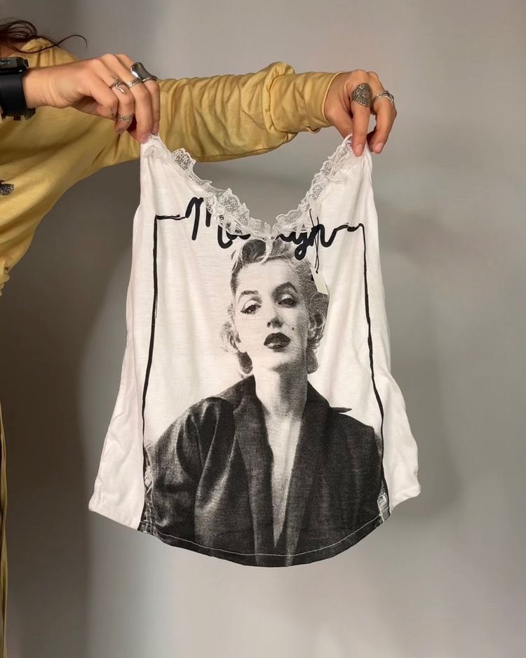 Other White Sleeveless Top With Marilyn Monroe Print product image