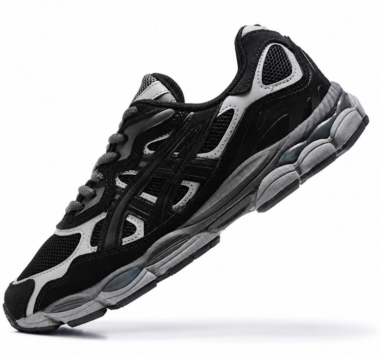 ASICS  image 1