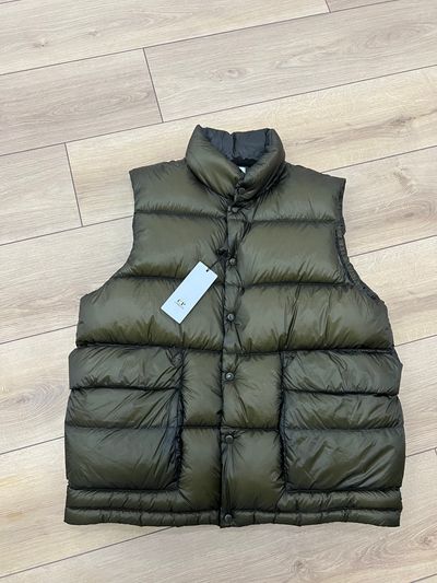 CP COMPANY D.D SHELL VEST DARK GREEN (BNWT)