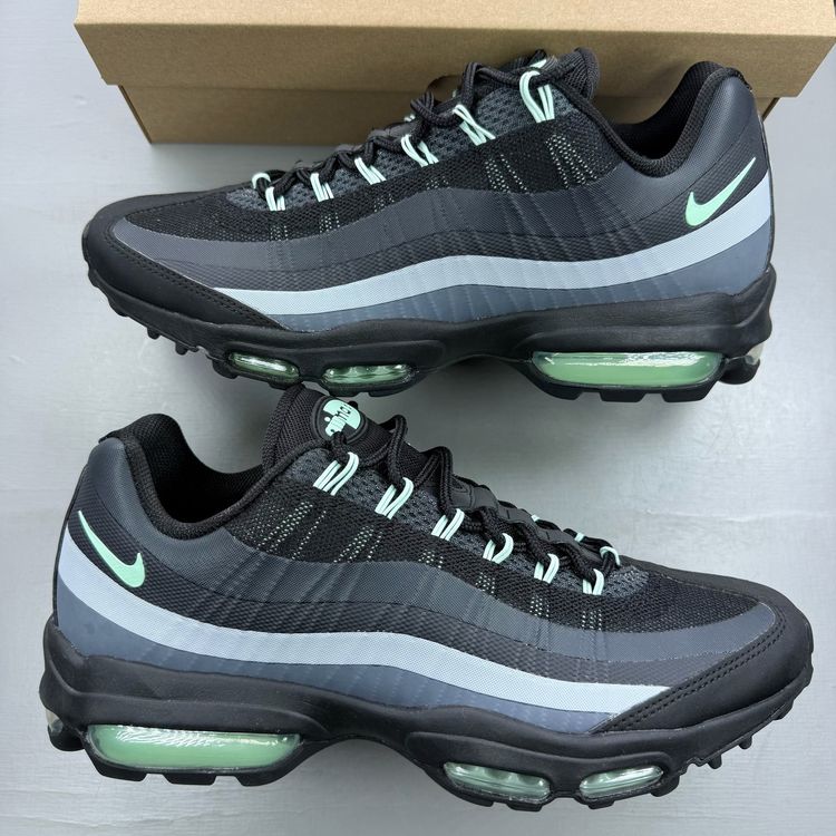 Size 8.5 - Nike Air Max 95 Ultra Black Mint Foam Anthracite Trainers IB7681-004 obraz 1