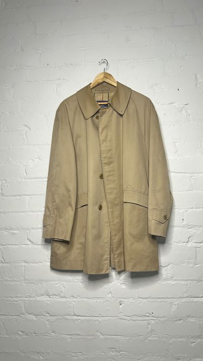 Burberry Trench Coat XL