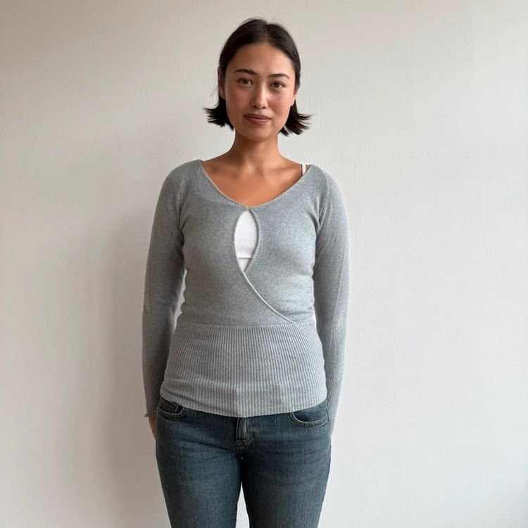 Grey Morgan keyhole front knit jumper - Size S image 1