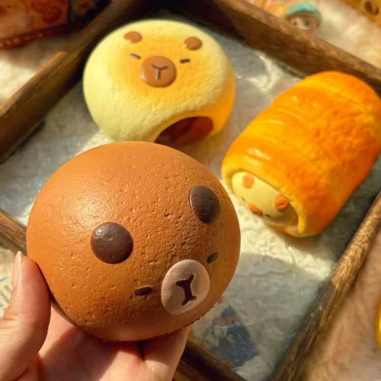 Bear-Shaped Squishy Toys image 4