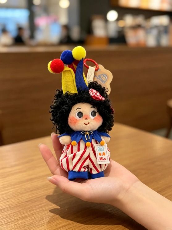 Immagine di Plush Doll Keychain 2