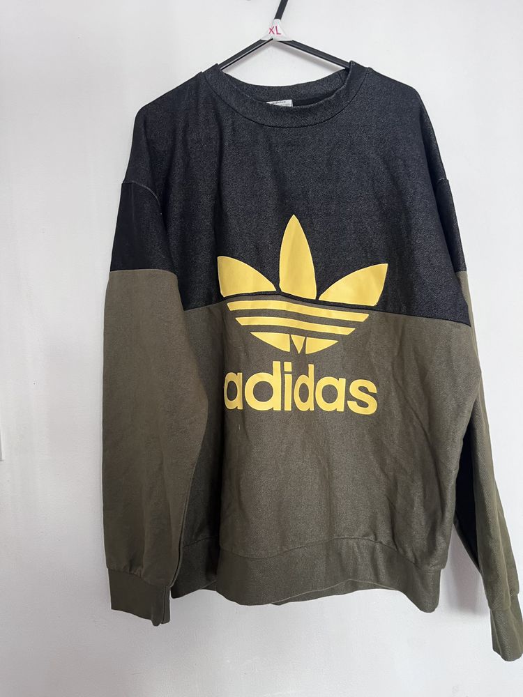 Adidas Sweatshirt