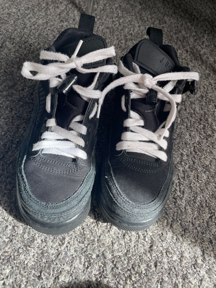 Other Black Sneakers With White Laces product image
