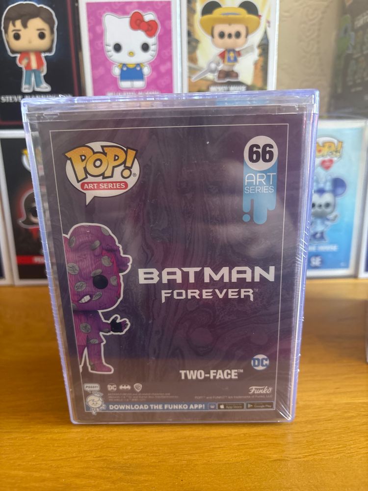 Funko Pop! Art Series Batman Forever Two-Face Vinyl Figure 3