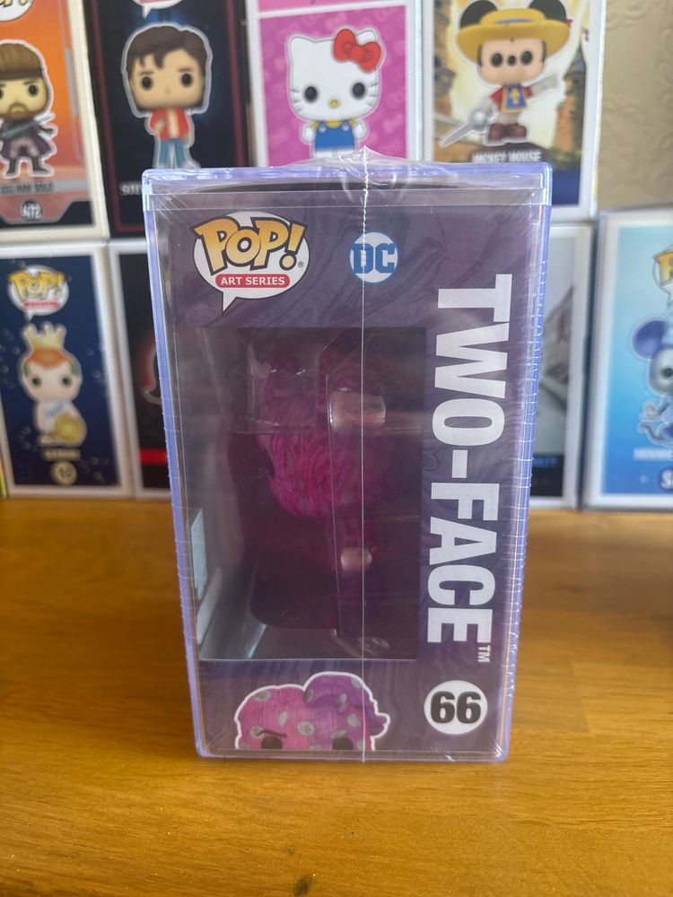 Funko Pop! Art Series Batman Forever Two-Face Vinyl Figure 2