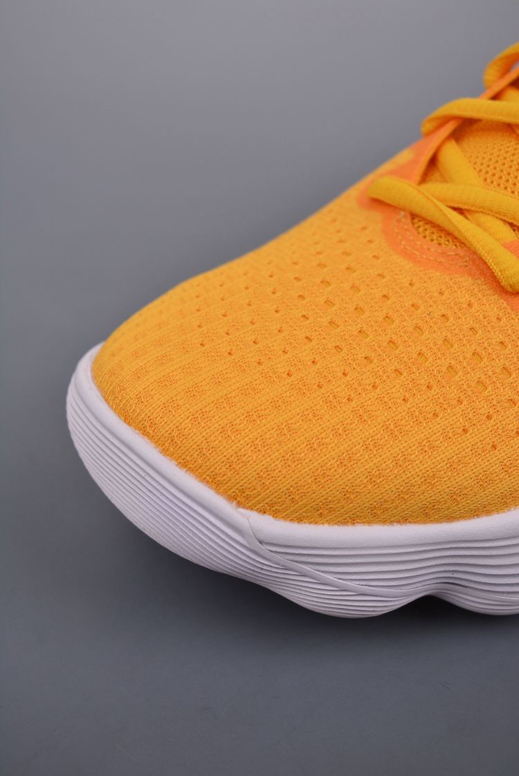 Sneakers image 5