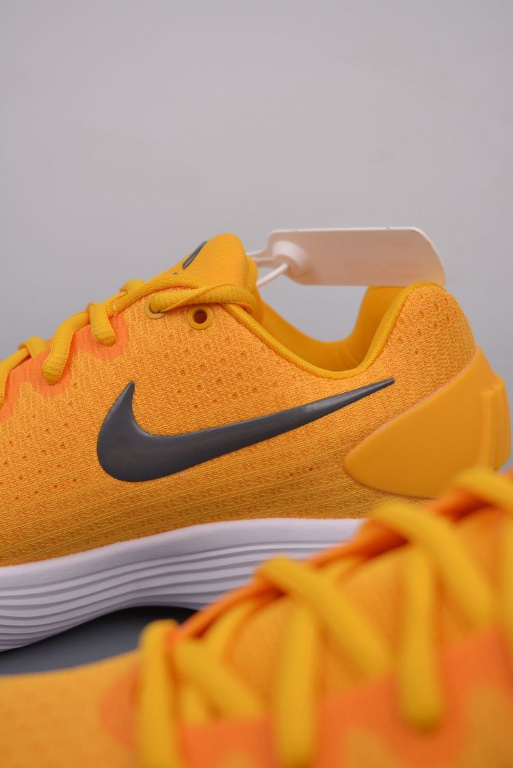 Sneakers image 7