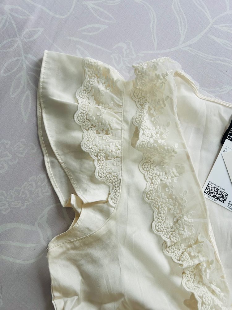 H&M Women'S Cream Lace Blouse 8