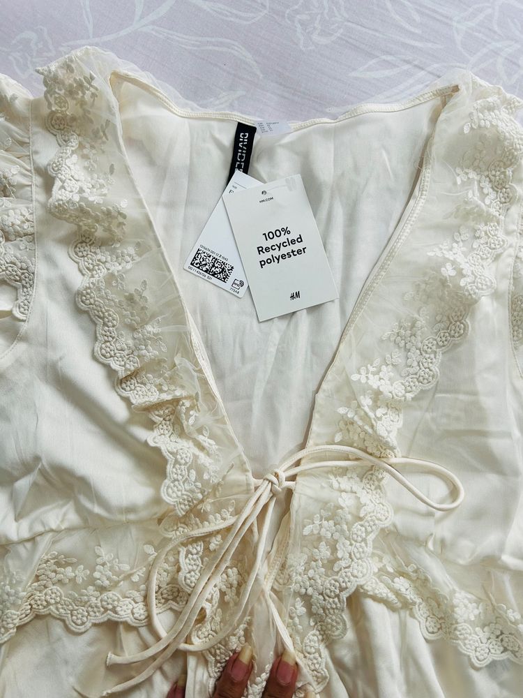 H&M Women'S Cream Lace Blouse 9