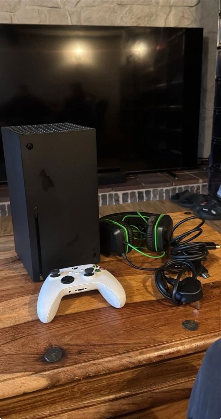 Xbox console