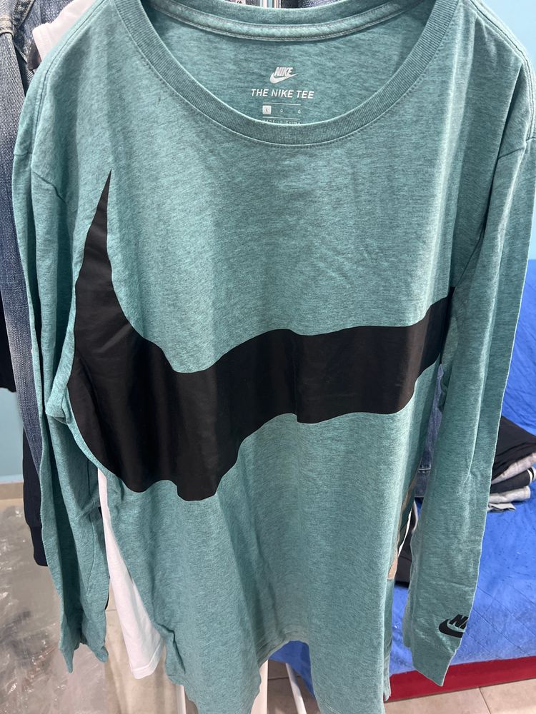 Nike Long Sleeve Tee