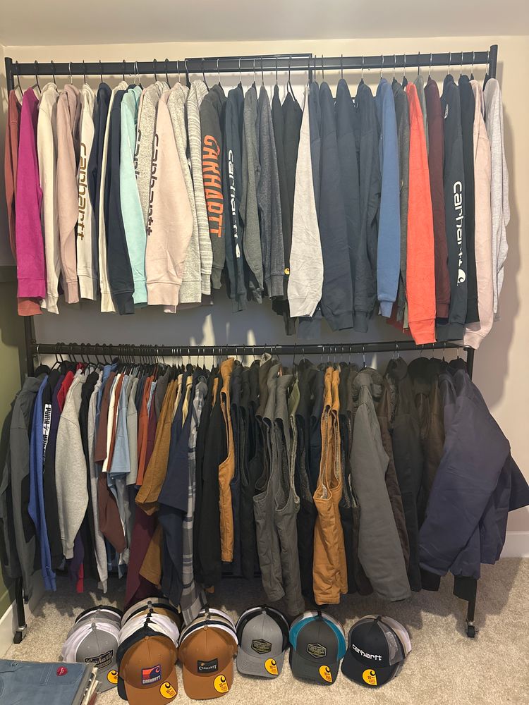 Carhartt Assorted Hoodies, Jackets and Misc Items 