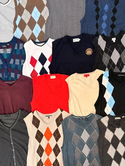 20 x UnBranded Vest Knitwear Wholesale
