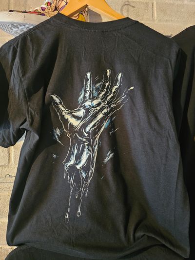 4 T-shirts for 15£