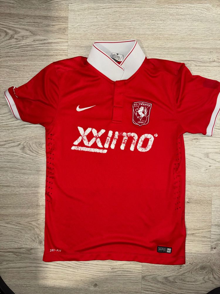 Nike Red Football Jersey With White Collar