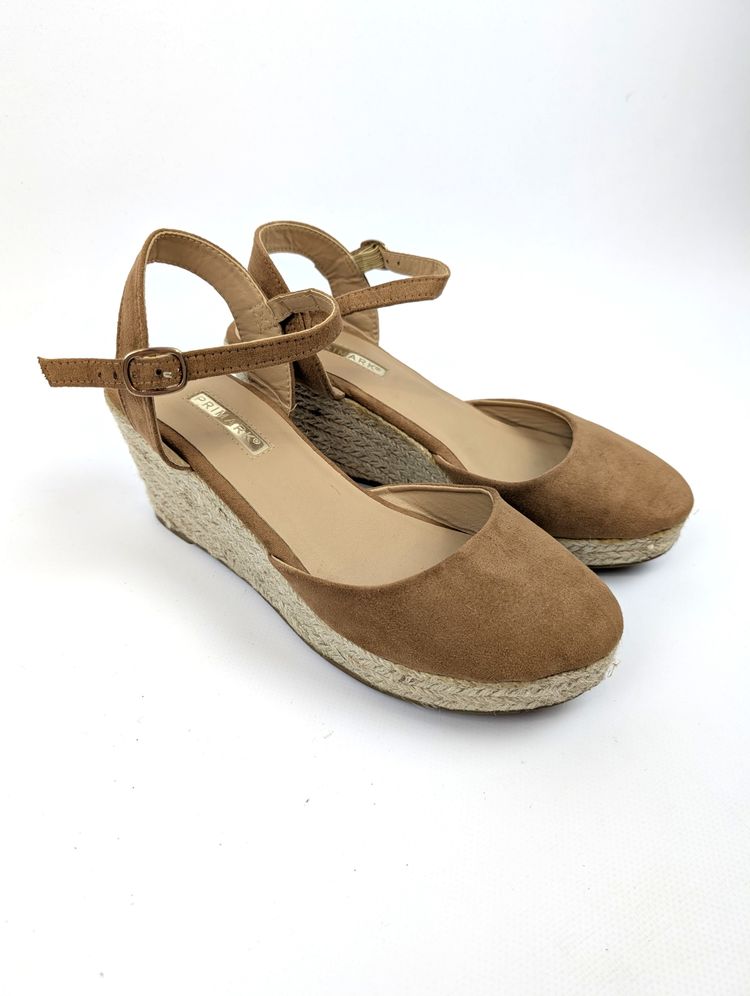 Brązowe espadryle na koturnie Primark 38 bdb sandały plecione camel lato boho zamsz 2