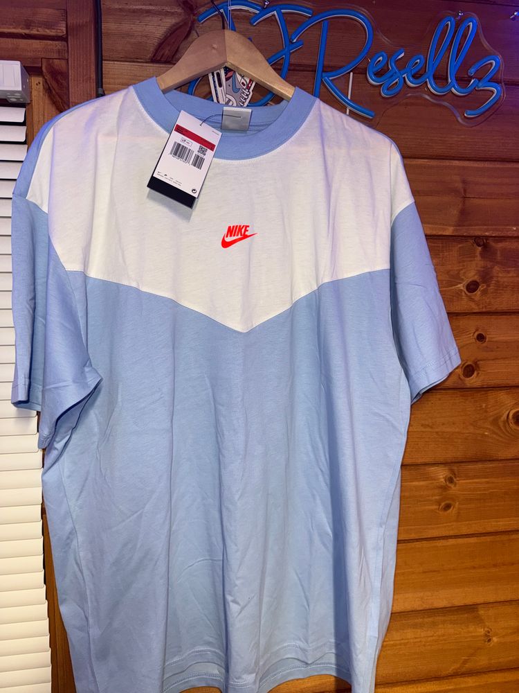 Nike Color Block T-Shirt Size Large