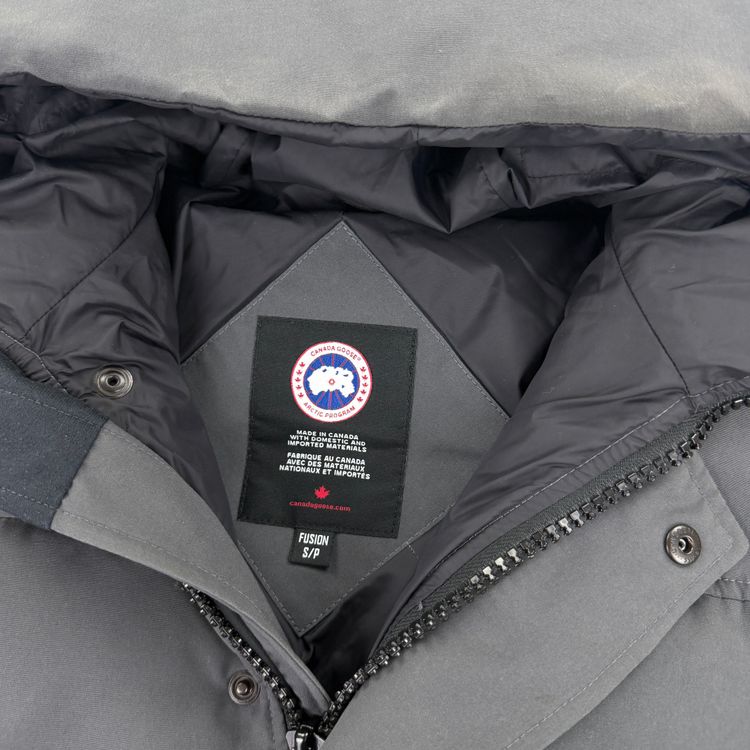 Canada Goose Men’s Graphite MacMillan Jacket - XL image 9