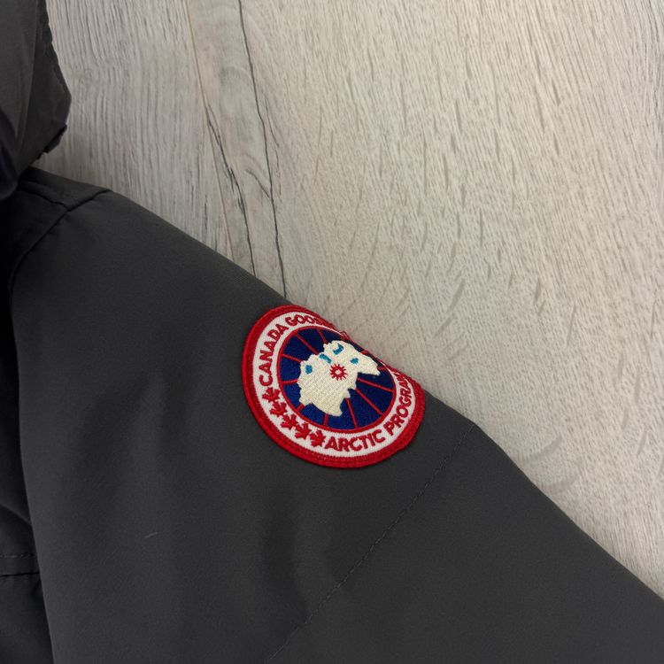 Canada Goose Men’s Graphite MacMillan Jacket - XL image 7