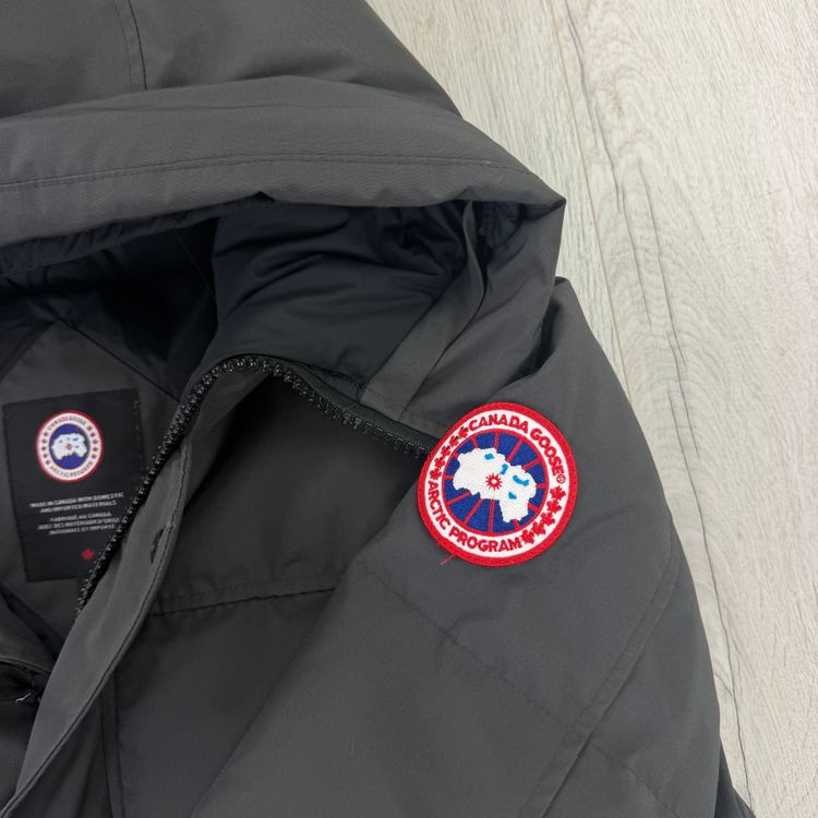 Canada Goose Men’s Graphite MacMillan Jacket - XL image 6