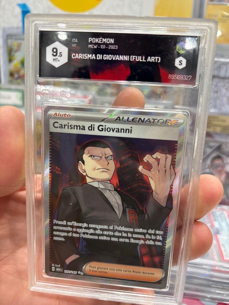 Immagine di Pokémon Carisma Di Giovanni Full Art Card 1
