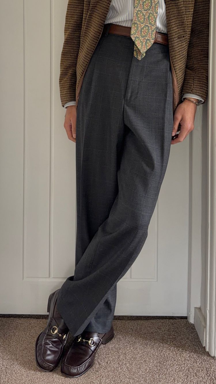 Armani 1990s Windowpane Check Pleated Wool Pants Gray - Size 38 Waist