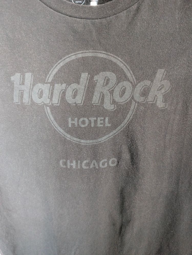 Hard Rock Hotel Chicago T-Shirt Black XL Extra Large Tonal Graphic Cotton Top image 2